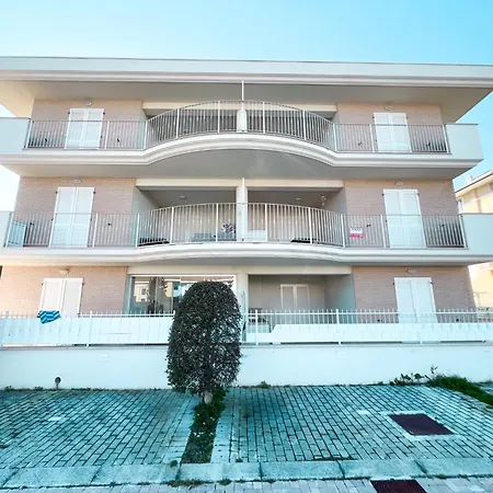 Residenza Indie Via Kennedy Rifa785 * Cupra Marittima